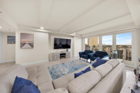 Amazing 5th floor beachfront condo wonderful views